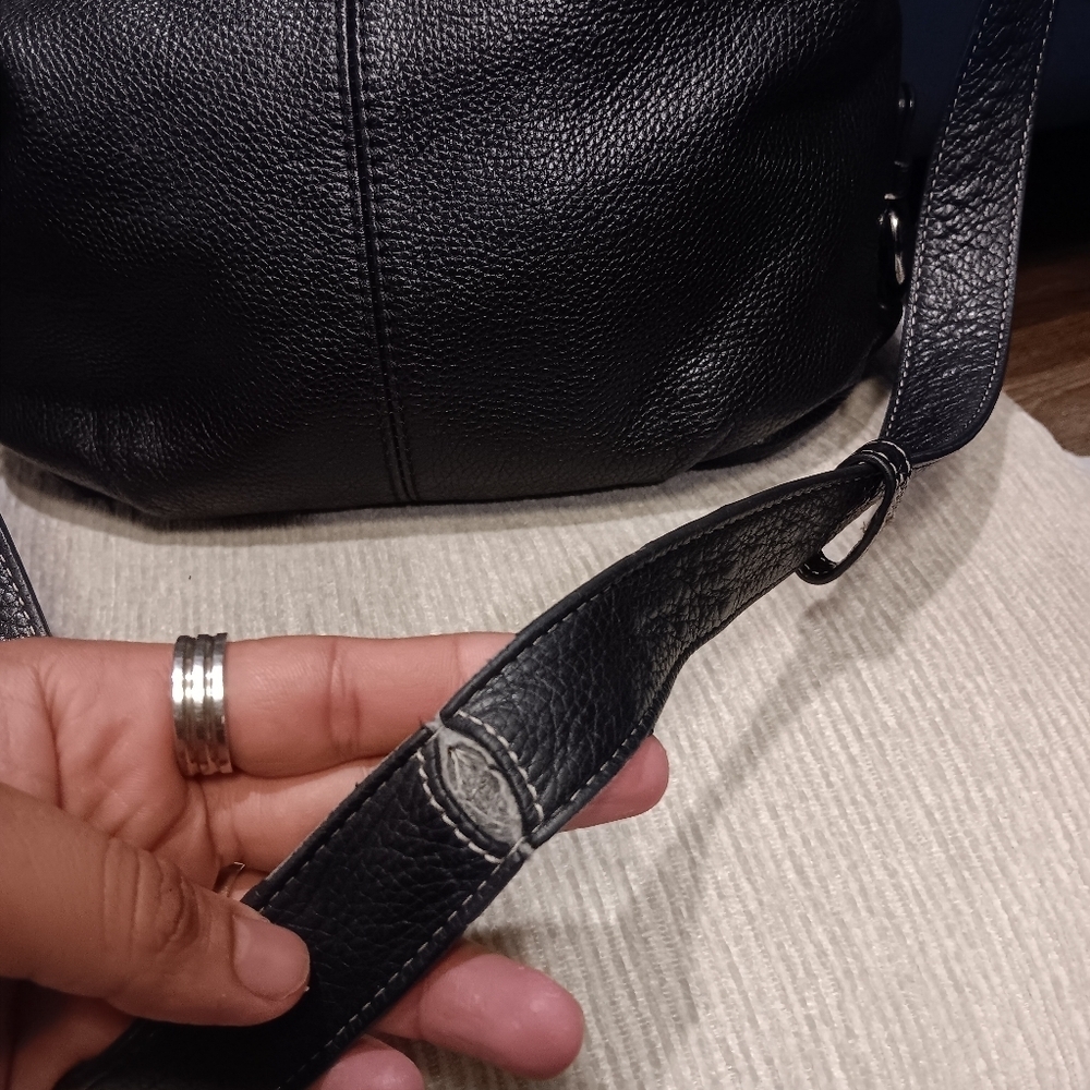 Coach Crossbody Black Leather Shoulder Bag - Picture 5 of 10